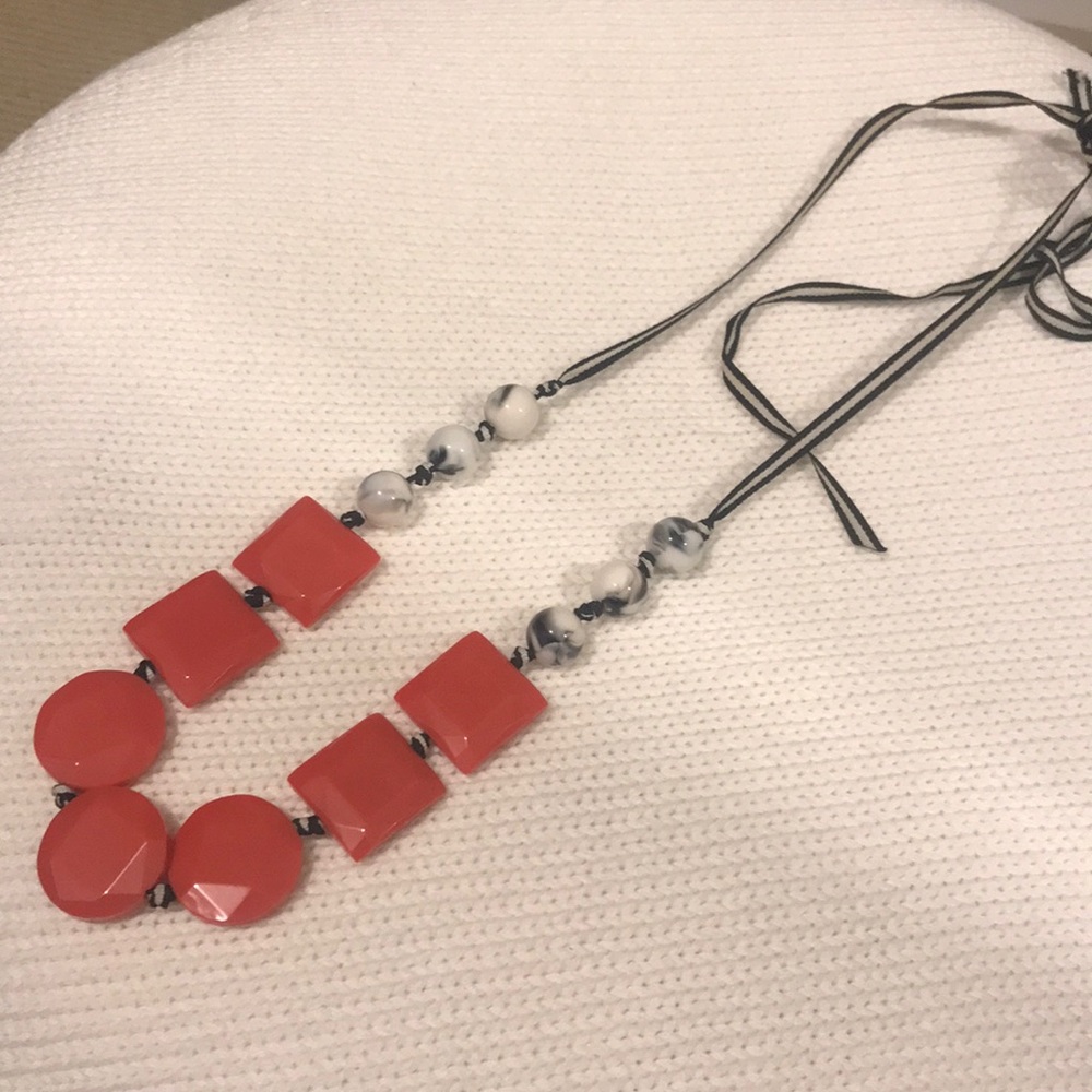 Geometric necklace